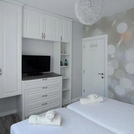 Flat In Nesebar. Two Minutes Away From The Beach. Apartment